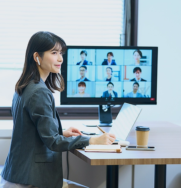 Professional virtual Japanese interpreter services by WeLink for online meetings and conferences.